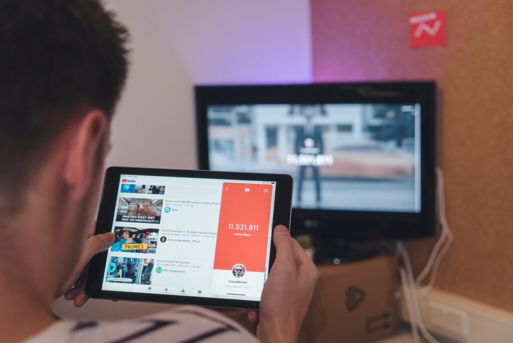 7 YouTube Channels That Every JavaScript Developer Should Follow